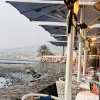 Drinks by the beach