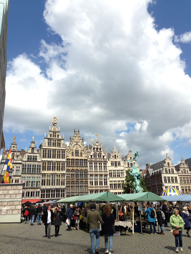 Antwerp is the city of the thrown hand. 