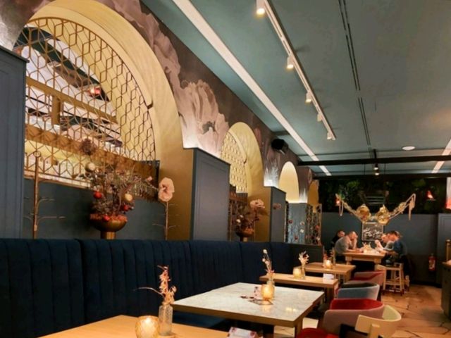 ร้านอาหารเยอรมันบรรยากาศร่วมสมัยที่ Karlsruhe