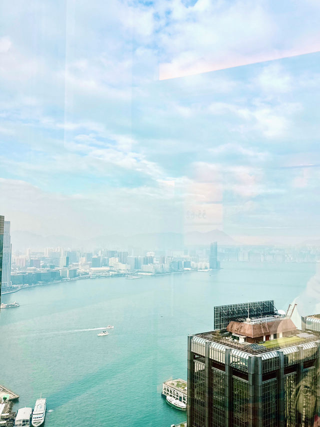 Secret skyline spot: a free observation deck in Hong Kong! 🇭🇰 