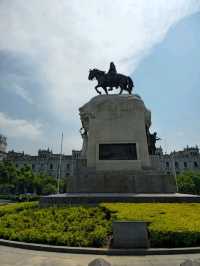 해외여행 페루 리마 올드타운의 광장 Plaza San Martín