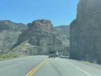 🚙 Transportation Tips for Visiting Canyonlands National Park 🏜️🌄
