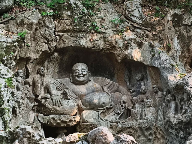 Finding Peace at Lingyin Temple: Hangzhou’s Spiritual Gem