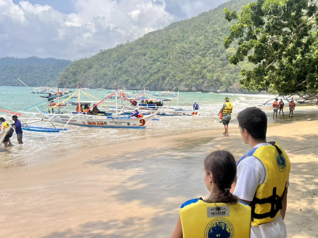 Into the Earth’s Heart: Puerto Princesa Underground River Adventure! 🌍✨   Into the Earth’s Heart: Puerto Princesa Underground River Adventure! 🌍✨