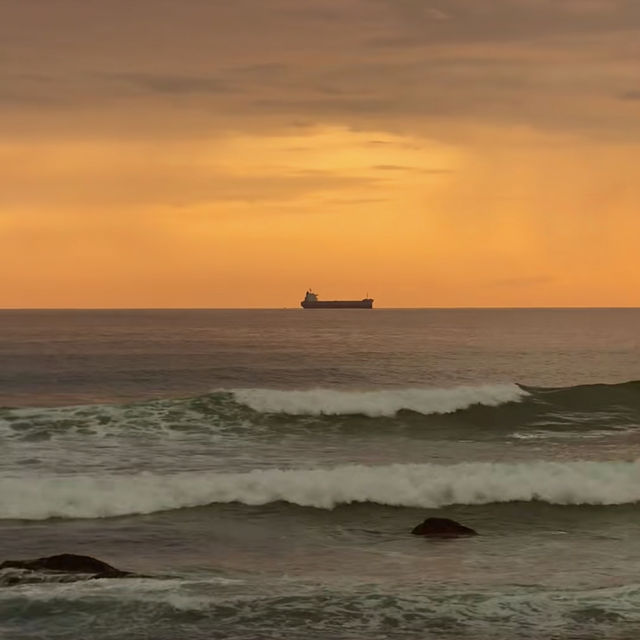 Sri Lanka: The Tear of the Indian Ocean, Smiling Through a Thousand Years