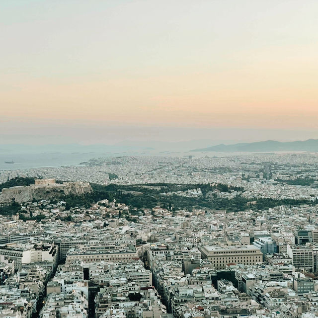 Athens on a Budget: History, Streets & Sunset Views