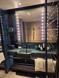 🌟 The Londoner: Ultimate Luxury in the Heart of the West End