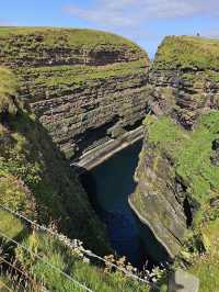 🌊 Duncansby Head Lighthouse – Where Wind, Sea, and Sky Meet 🌬️✨