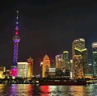 The Bund’s Glow🌃