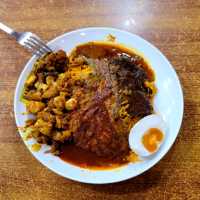 🍛 Penang's Nasi Kandar Paradise! 🌴
