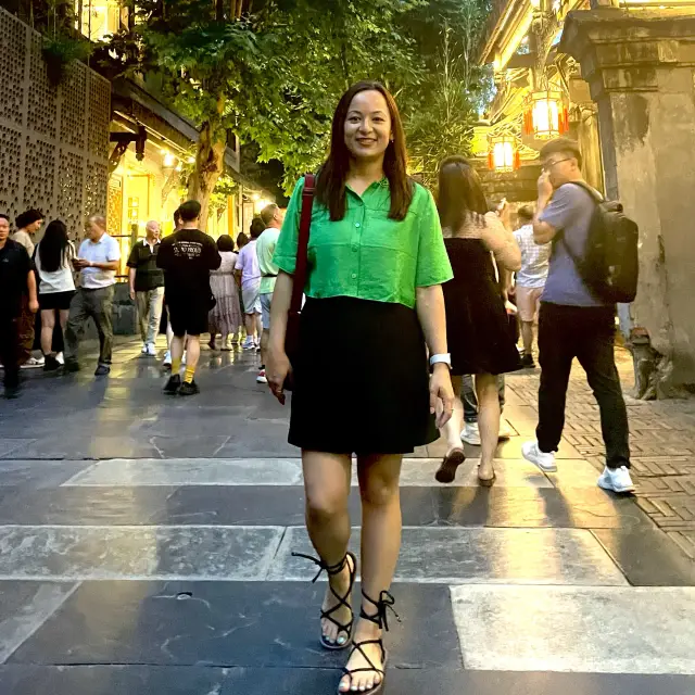 Discover ancient chengdu in Kuanzhai Alley ✨