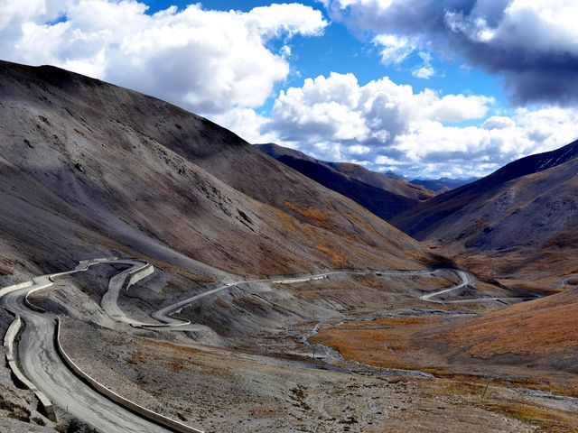 康慶拉山口，在相當有高度的地方想她