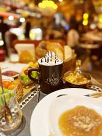 🍨🥮Dine in LUXURY!😍 Livant Coffee, Xinjiang