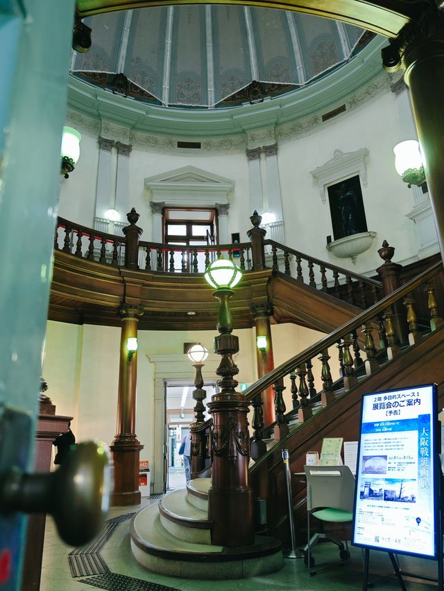 承載歷史之中之島中央圖書館