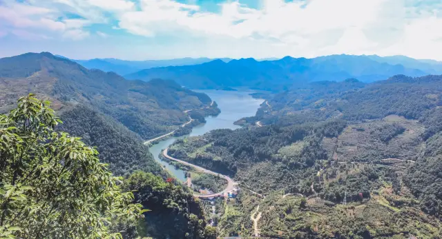 Spring hiking to Zhejiang's most beautiful waterfall: Xikou Xuedou Mountain!