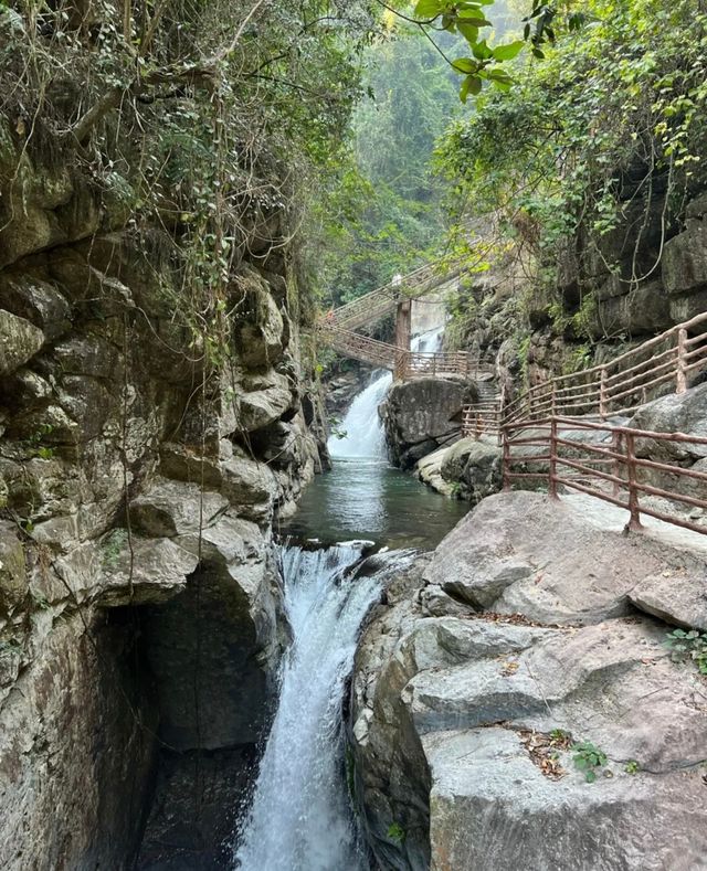 廣東的隱藏美景，揭西黃滿寨瀑布！