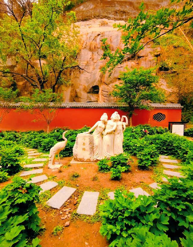 廣元皇澤寺，一睹武則天真容