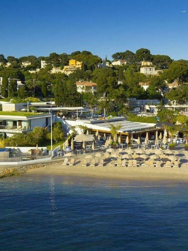 ๐ Luxe Beachfront Bliss at Cap d'Antibes ๐๐ซ๐ท ๐ Luxe Beachfront Bliss at Cap d'Antibes ๐๐ซ๐ท