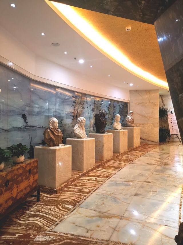 奧加美術館酒店