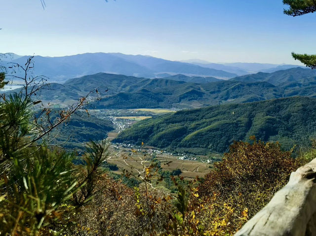 俯瞰壯闊山河，領略歷史遺韻——五女山的巔峰之旅