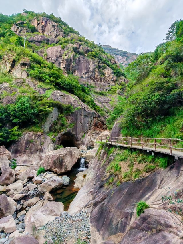 徒步逍遙棧道 - 領略徽杭古道之精華路段。