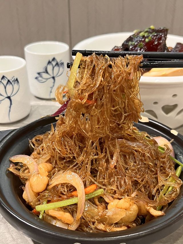 本地人都推薦的本幫菜館子,。 本地人都推薦的本幫菜館子,。