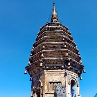 티끌 하나 없는 마음의 근원은 깨끗하고, 만물이 공허해지면 시야가 맑아집니다.