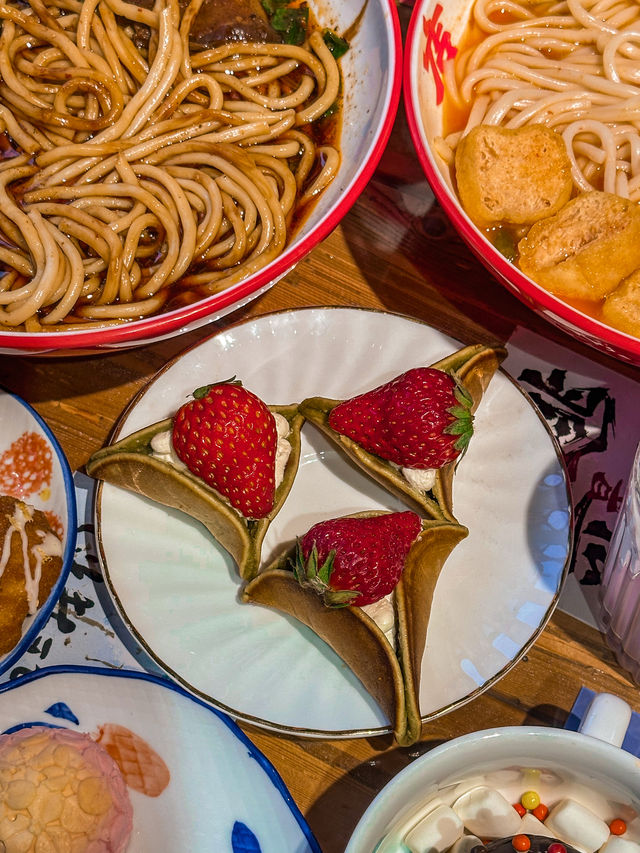 在這家店吃到了聖誕巧克力球！