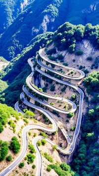 盤山公路，是青春的賽道，是夢想的起點。