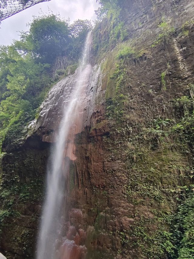 恩施帶娃探秘自然山水 親子遊新體驗