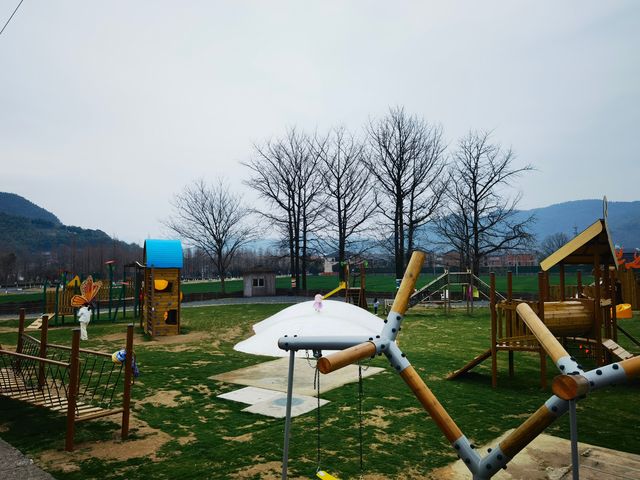 在愜意的田園風格余村等您