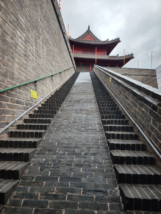錦州｜義縣，安泰門遺址＆廣勝寺塔。