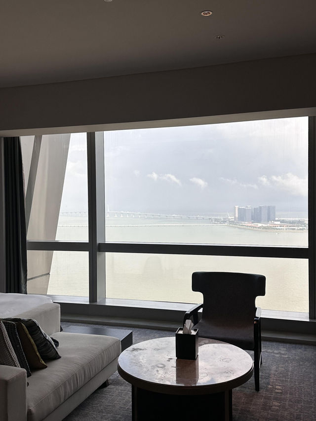 珠海仁恒洲際｜壞天氣也擋不住的度假儀式感☁️