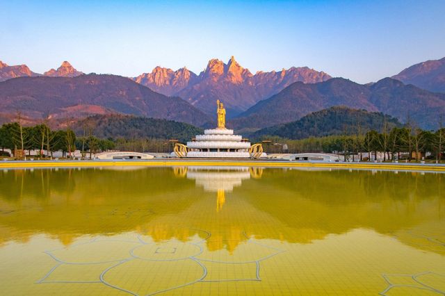 全景安徽，黃山九華山連遊，宏村三河包公園