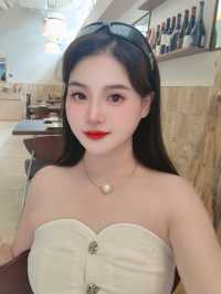 今日嘅人設係請食飯嘅靚女姐姐
