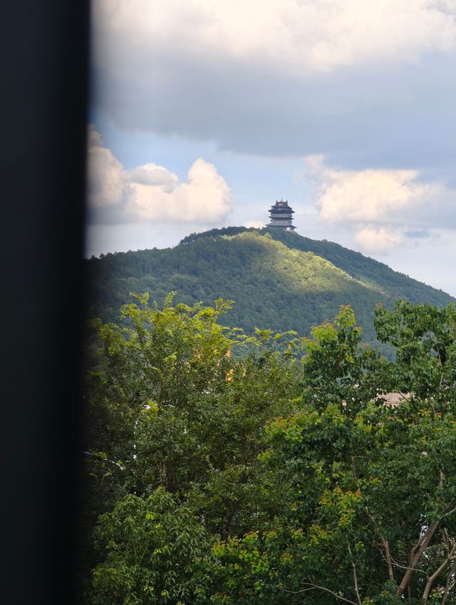 湖州商旅出行首選，鄰近仁皇山嘅全季酒店
