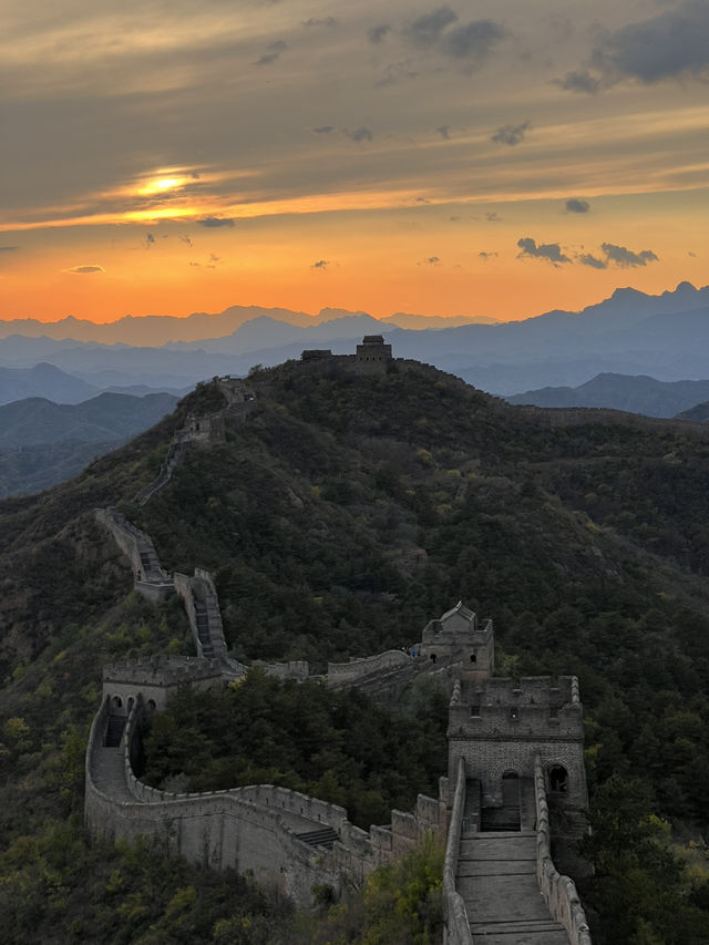 Quiet Sunset Hike on the Great Wall 🌅