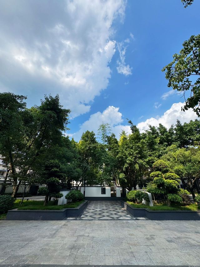 住進杜甫草堂旁嘅中式秘境竟然仲有蒙古沙嘎