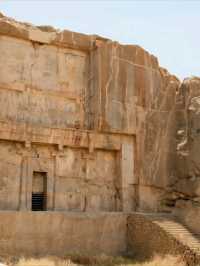 ✨Persepolis: Walking Among the Kings of Ancient Persia 🏛️🌄