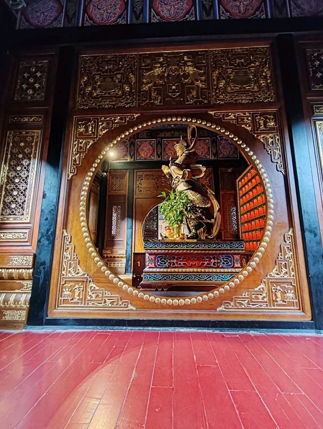 Framing Serenity: The Picture-Perfect Windows of Luohan Temple