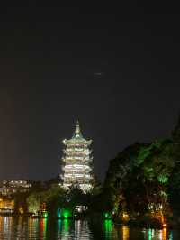 桂林金銀雙塔夜遊攻略
