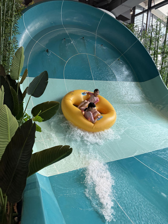 親子水樂園撒歡指南3.3萬㎡溫泉水樂園,泡私湯玩高空泳池 親子水樂園撒歡指南3.3萬㎡溫泉水樂園,泡私湯玩高空泳池