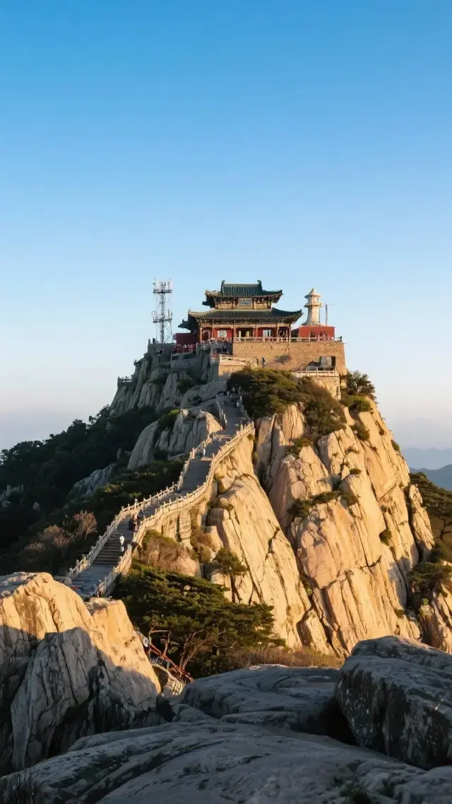 [Mount Tai, a pilgrimage etched into the bones] It’s not about conquering, but paying homage