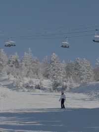 Skiing at Beidahu: Snow, Views, and Serious Vibes ❄️🎿