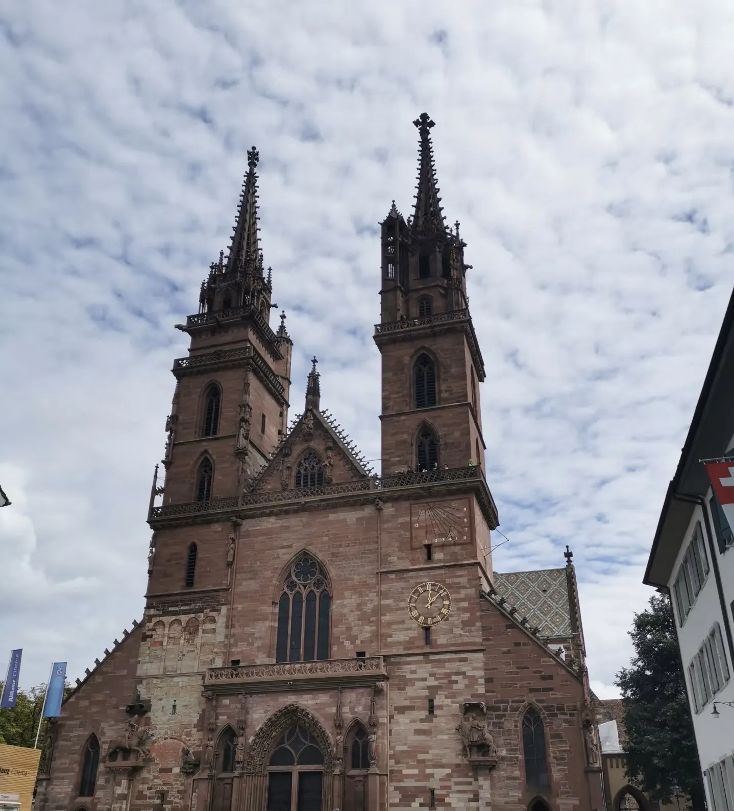 Basel, Thụy Sĩ: Điểm đến nghỉ hè lý tưởng cho gia đình | Hướng dẫn du lịch chậm rãi đến thành phố nghệ thuật