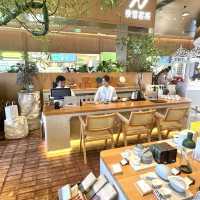 「奈雪的茶」深圳人氣飲品麵包店