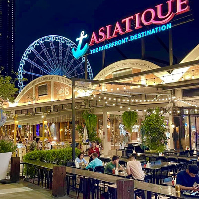The Riverside Restaurants in Asiatique Open Air Mall, Bangkok