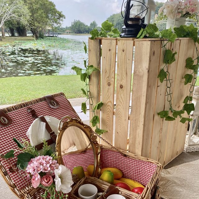 Picnic by the lake | Cyberjaya 🌳