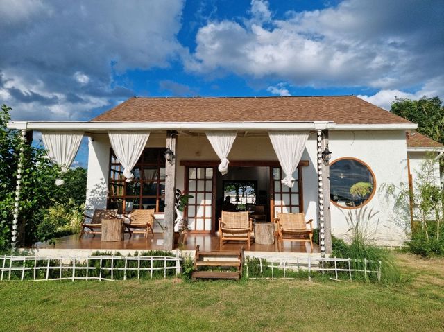 the river craft เดอะริเวอร์คราฟท คาเฟ่ที่เชียงของ