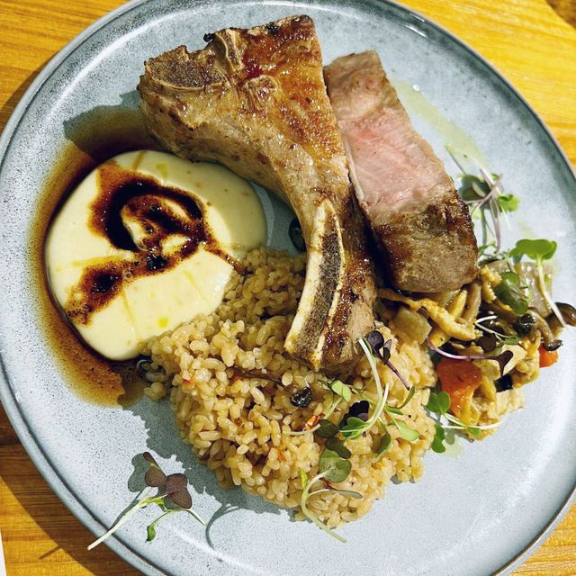 SIMPLYLIFE ，  歐式餐廳風格！很美味！